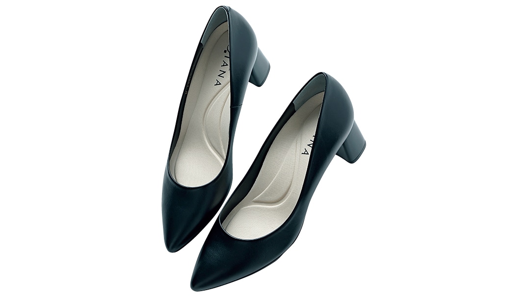 大学入学式におすすめの「ダイアナ」の黒パンプス