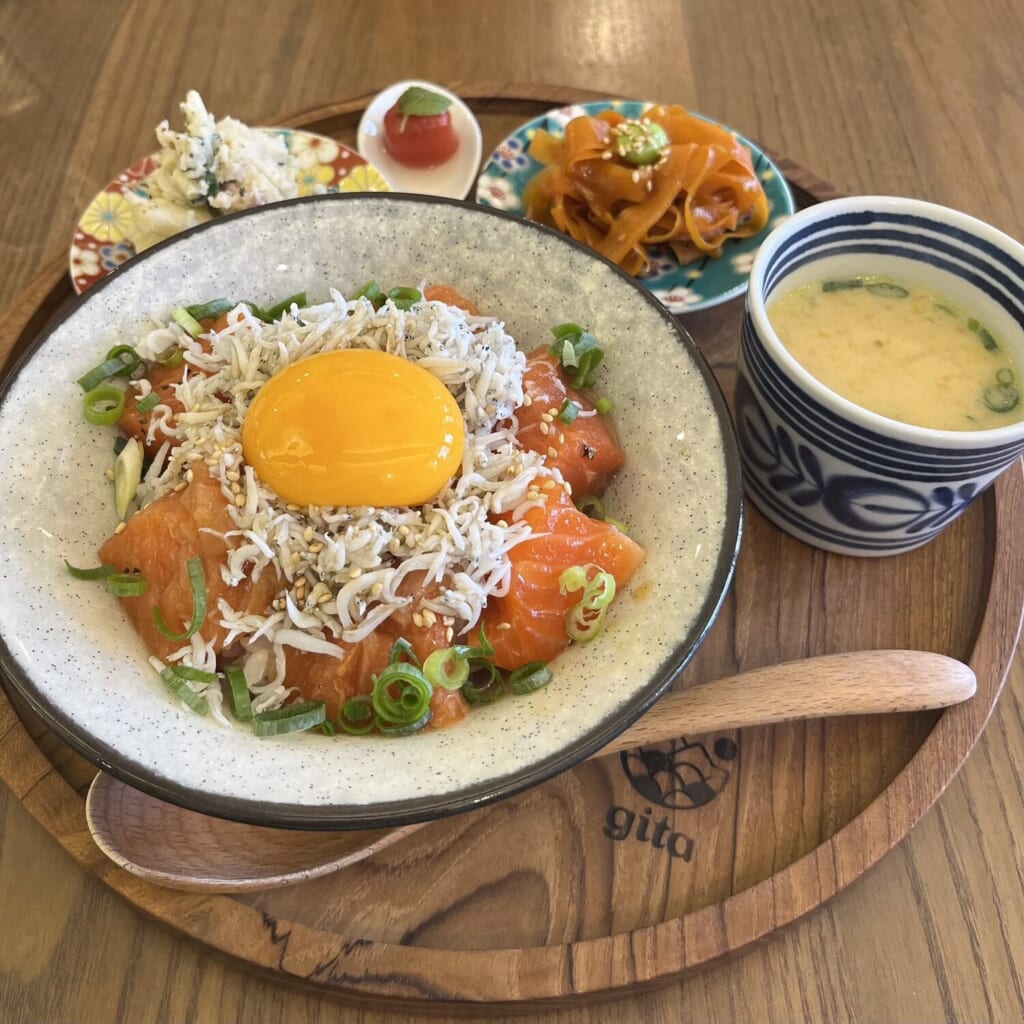 cafe dining gita ランチ