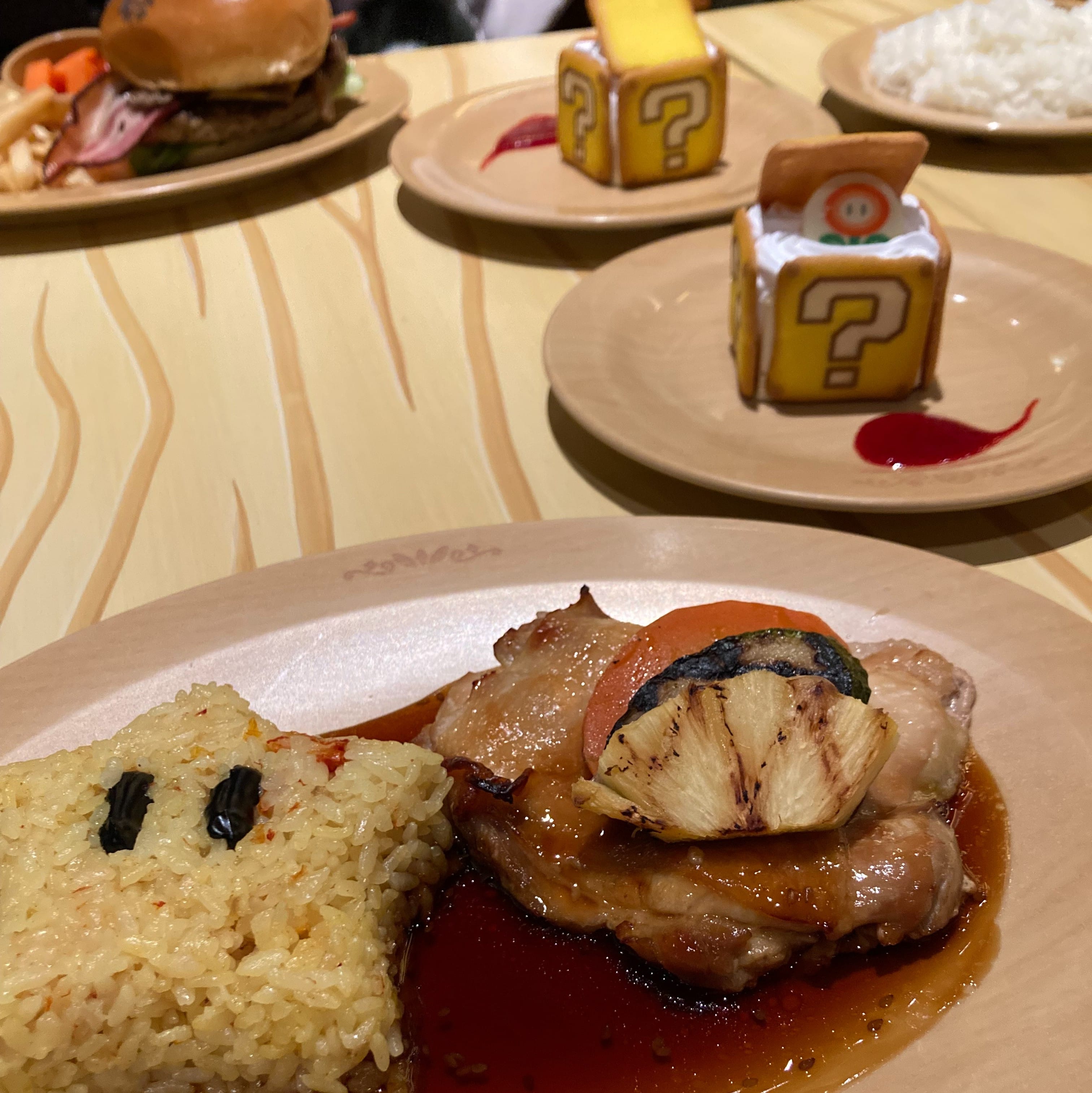 8人で行ったユニバでのお昼ご飯