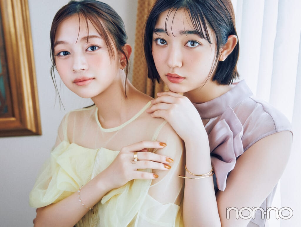 結婚式に呼ばれた時のジュエリーは華やかかつ小ぶりなデザインを