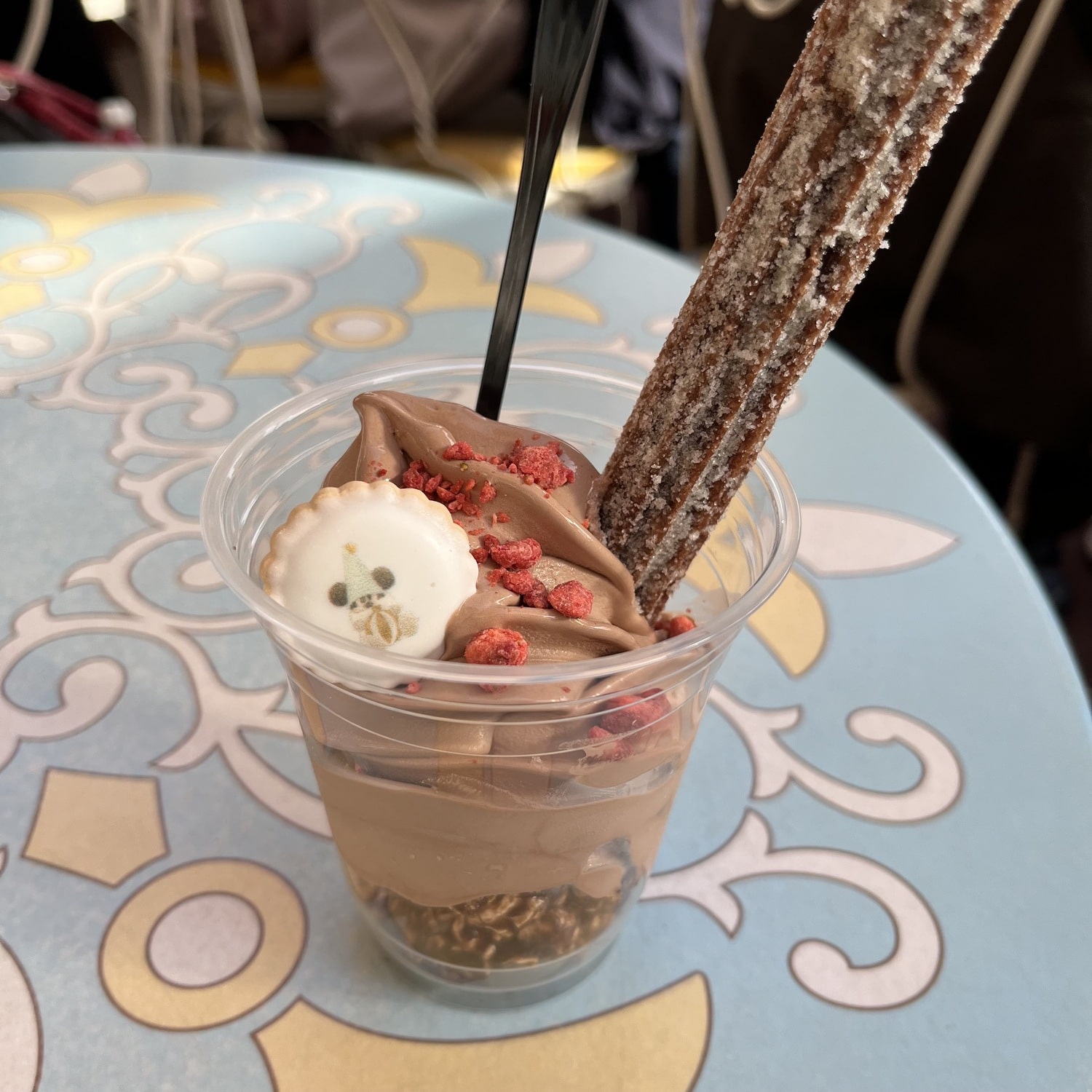 ディズニー・クリスマス スペシャルサンデー（チョコレートソフトクリーム＆チュロス）