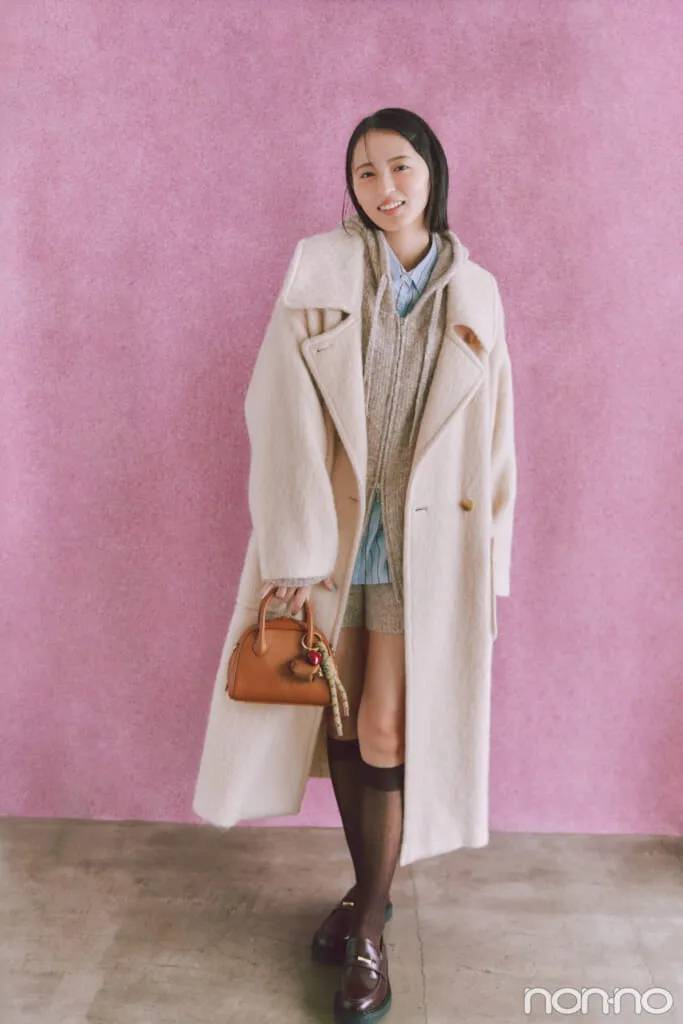 遠藤さくらが着こなす大学生の一週間コーデ 金曜日のニットアップコーデ