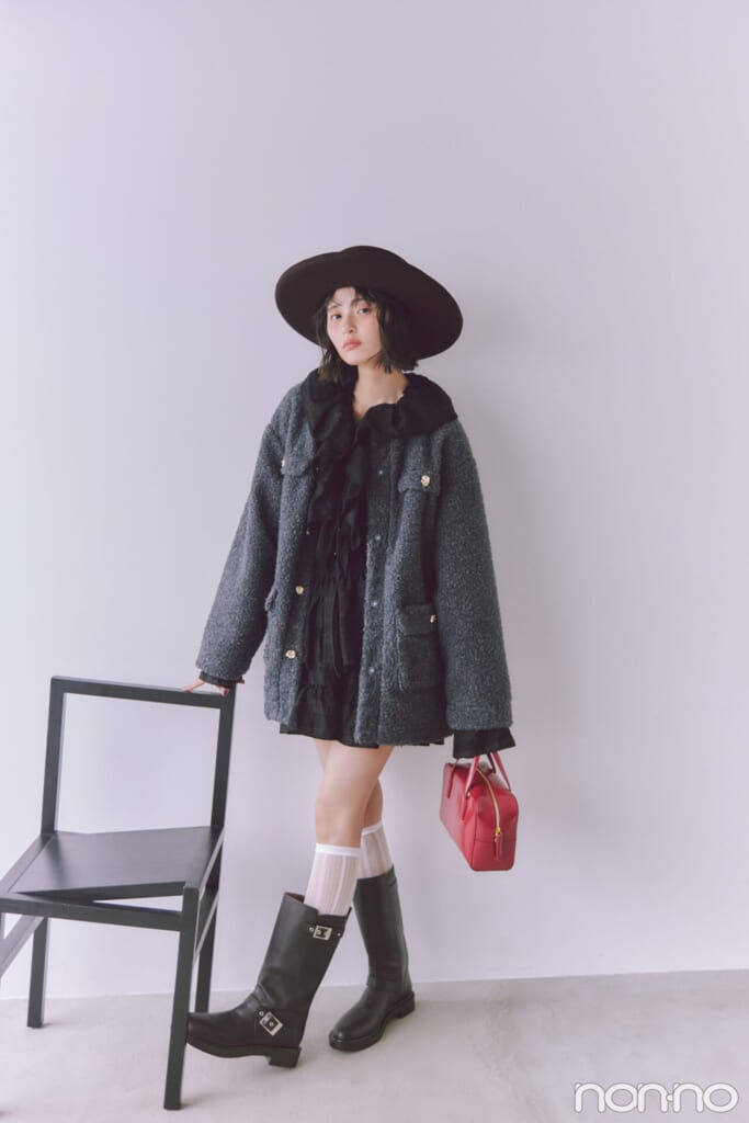 レディなボアブルゾンを着た遠藤さくらの全身