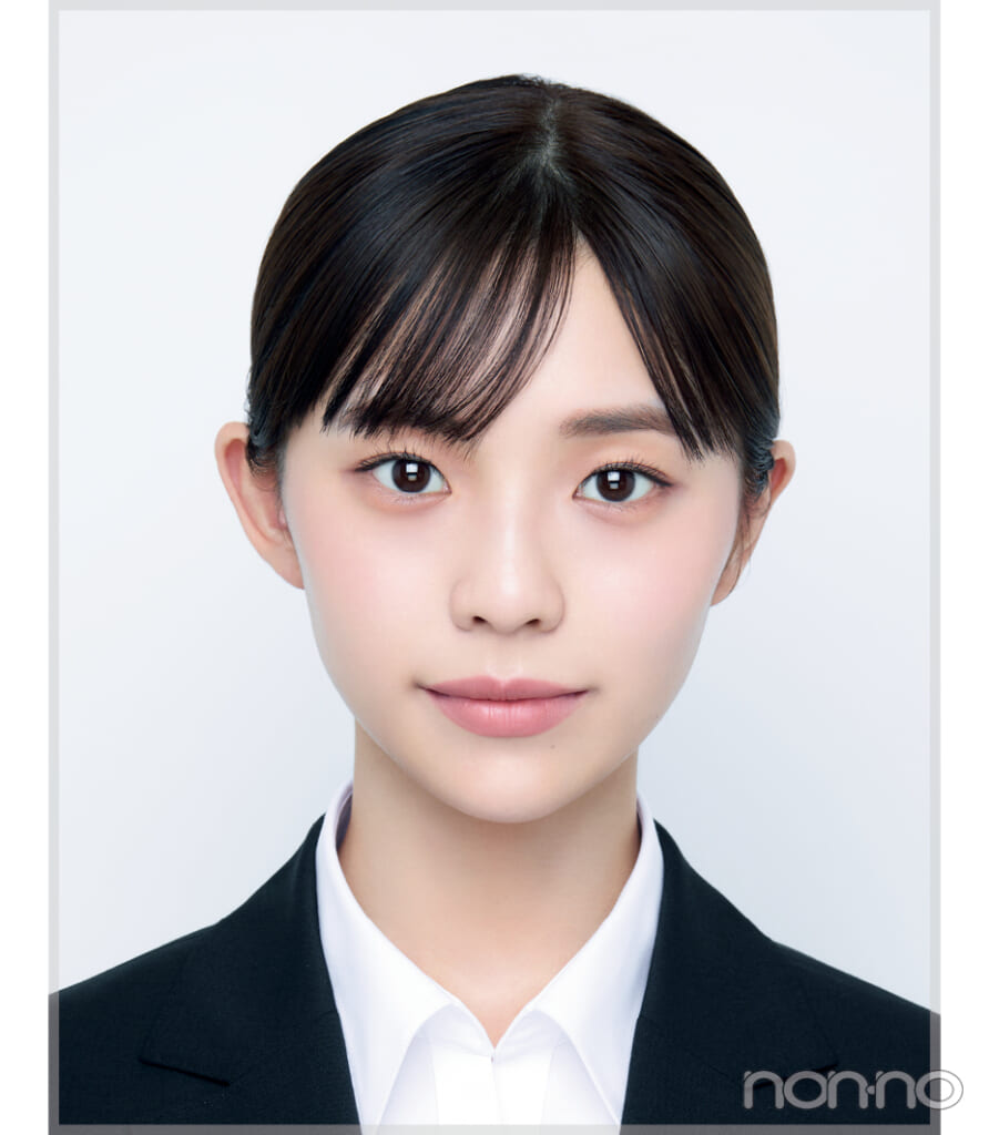 証明写真の"写り"を決めるヘア&メイクのポイント