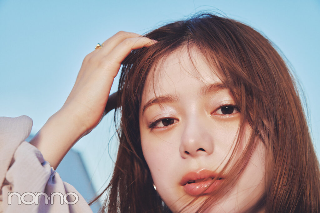 紺野彩夏の秋色メイクモデルカット1-9