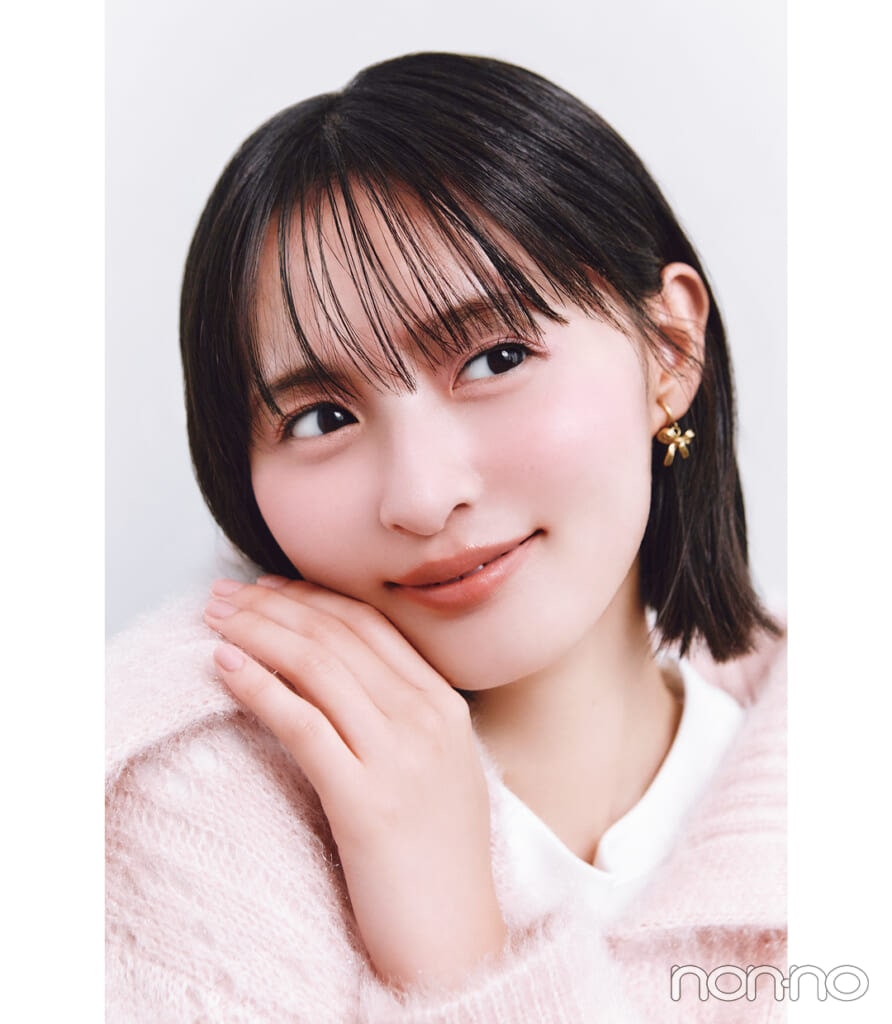 遠藤さくらのピンクモヘアニットを着る日のピンクフォギーチーク