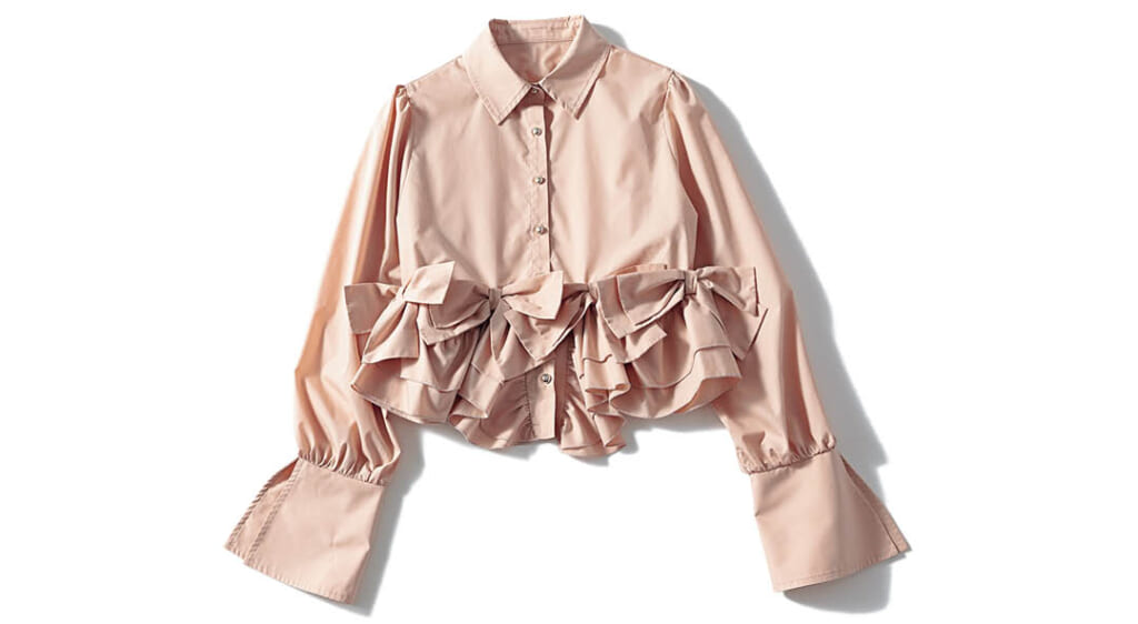 マジェスティックレゴンのフリル花びら裾の春トップス