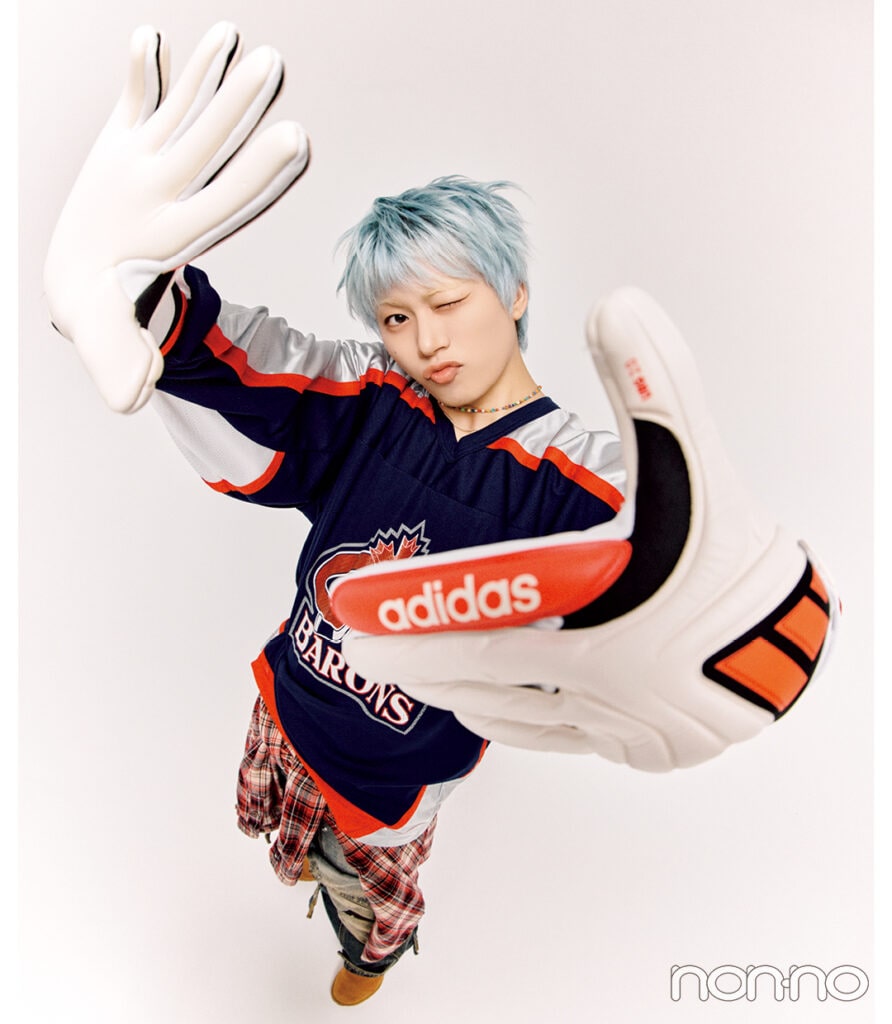 木全翔也（JO1）秋の#きまるっく「でかキーパーグローブ」