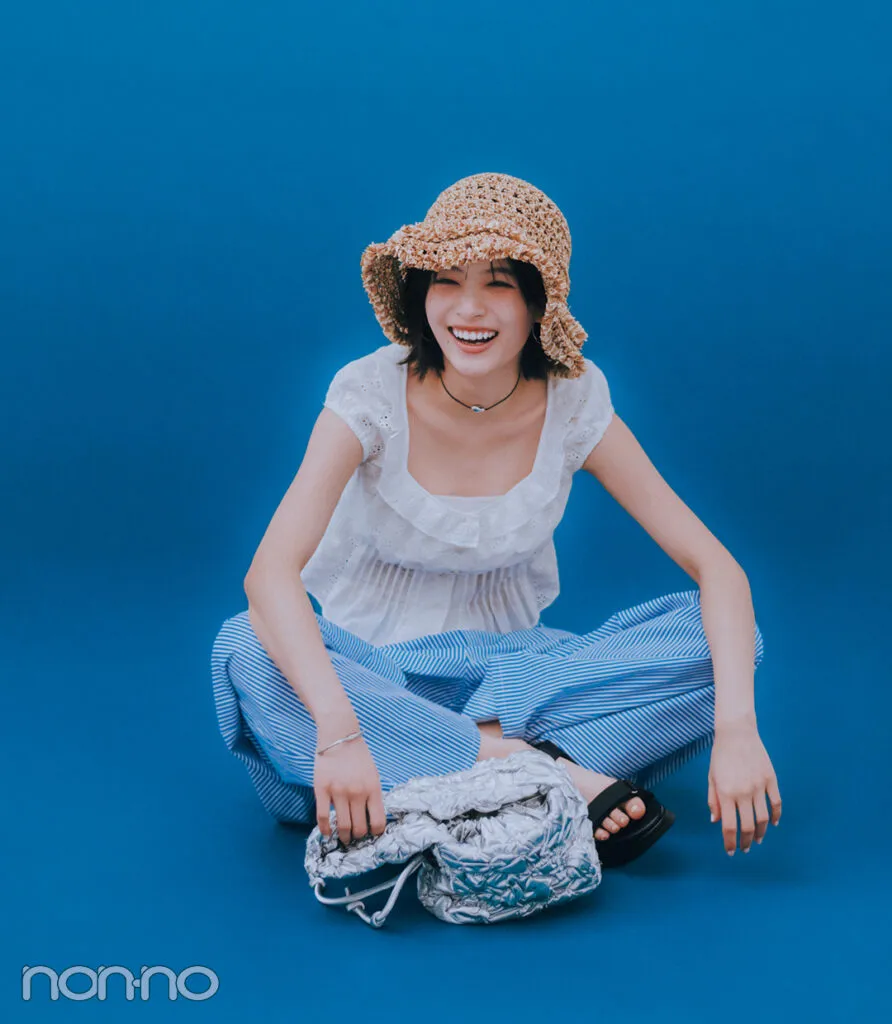 出口夏希の大学生の一週間コーデ、火曜日のワイドパンツスタイル