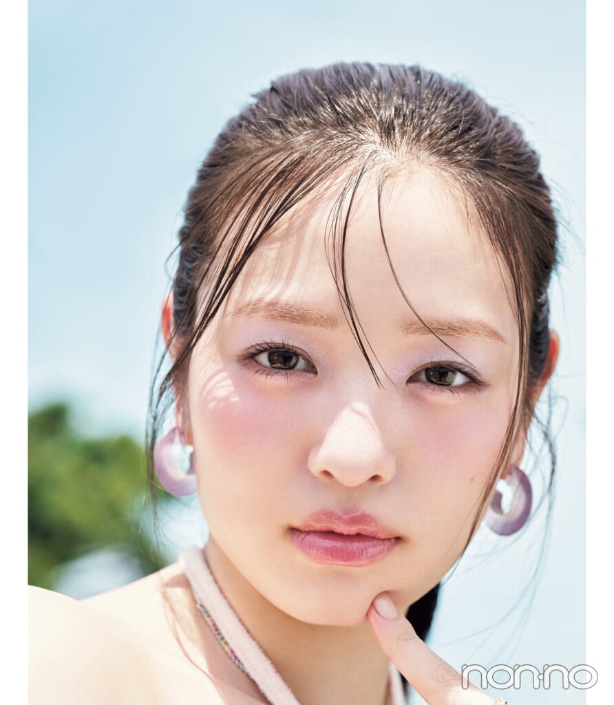 横田真悠の夏のイベントで落ちないメイクモデルカット2−1