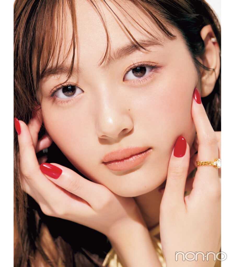 加藤栞のもちがよくなるセルフネイルの基本モデルカット1