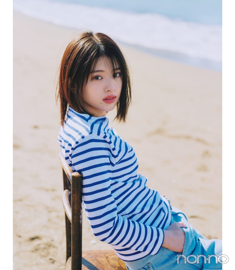 出口夏希の春マリンコーデ:ボーダーバスクシャツ