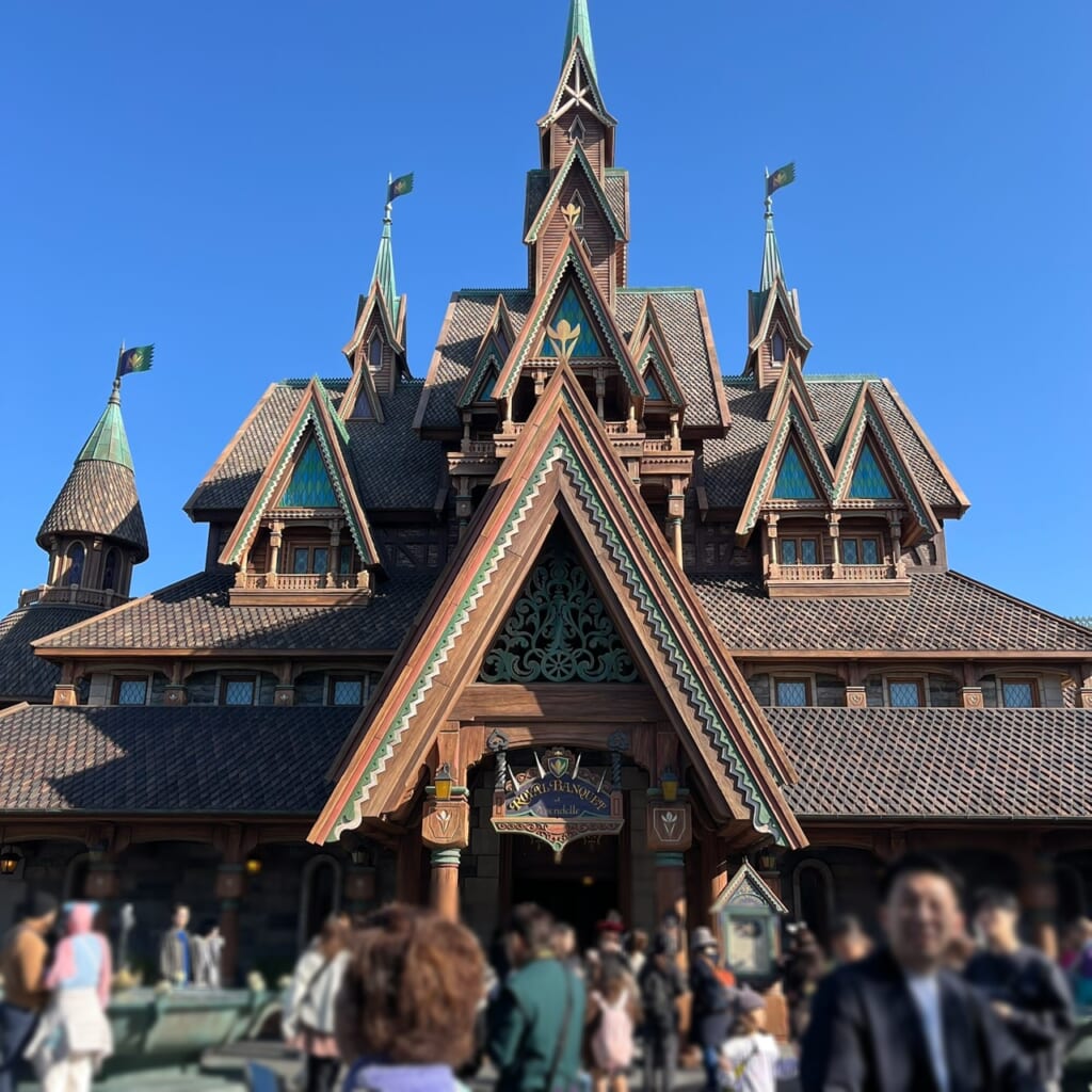 ファンタジースプリングス アレンデール・ロイヤルバンケット 外観