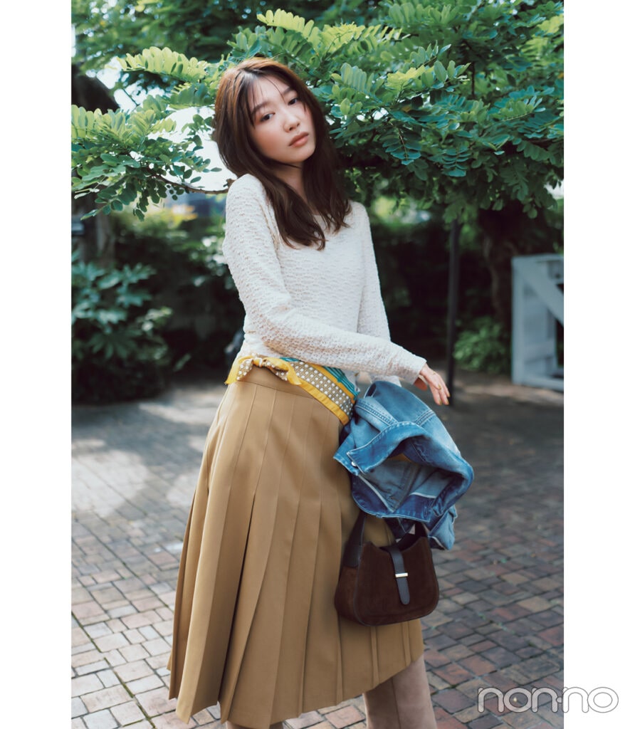 岡本夏美のうすーい長袖オフ白＆ポコポコの総レース