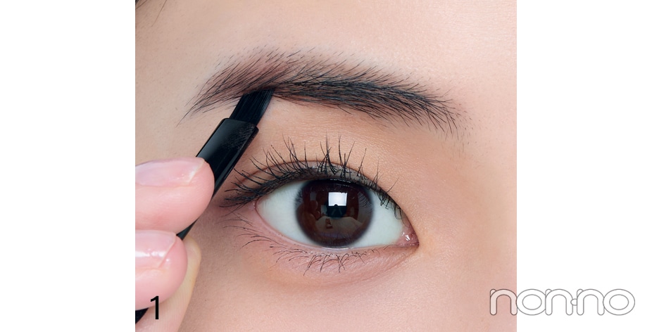 証明写真メイクにおすすめの眉毛の描き方