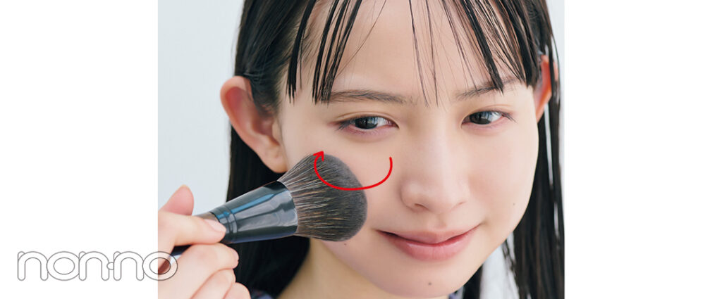 水瀬紗彩耶(non-no girls)の名品メイクツールプロセスカット16