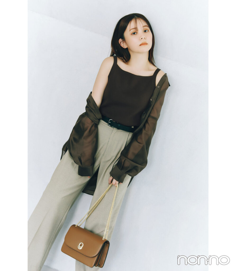 久間田琳加の秋チョコブラウンコーデモデルカット1-2