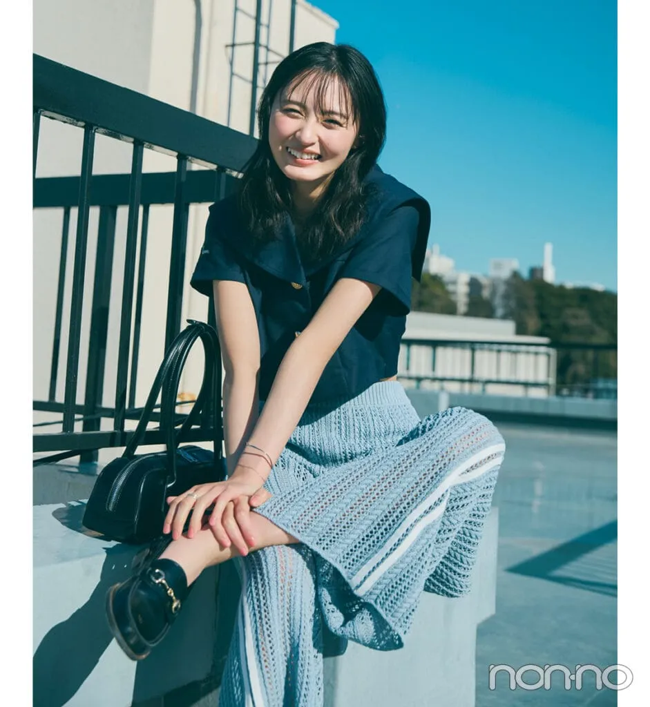 遠藤さくらの大学生の一週間コーデ、火曜日のパンツスタイル