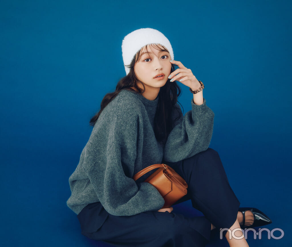 佐藤和奏がグレイルのニットを着回し4-4