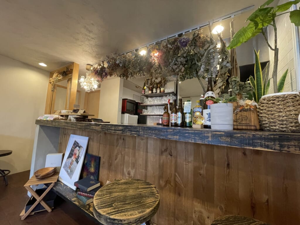 内観。カウンター。