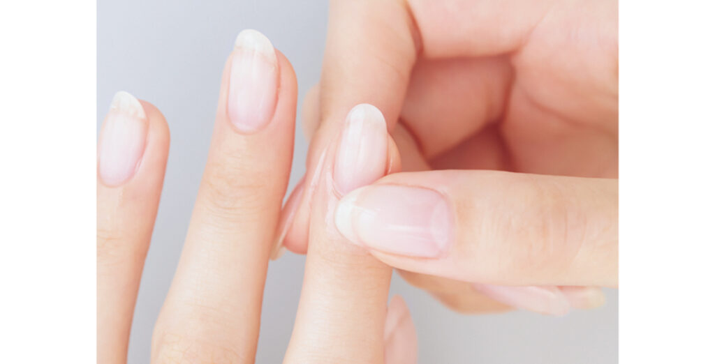 加藤栞のもちがよくなるセルフネイルの基本プロセスカット17