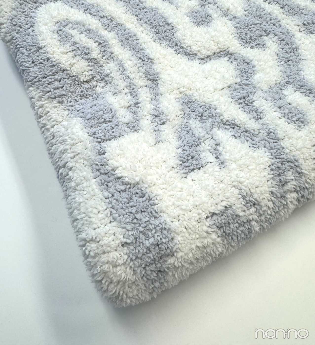 出口夏希のあったかアイテムの毛布