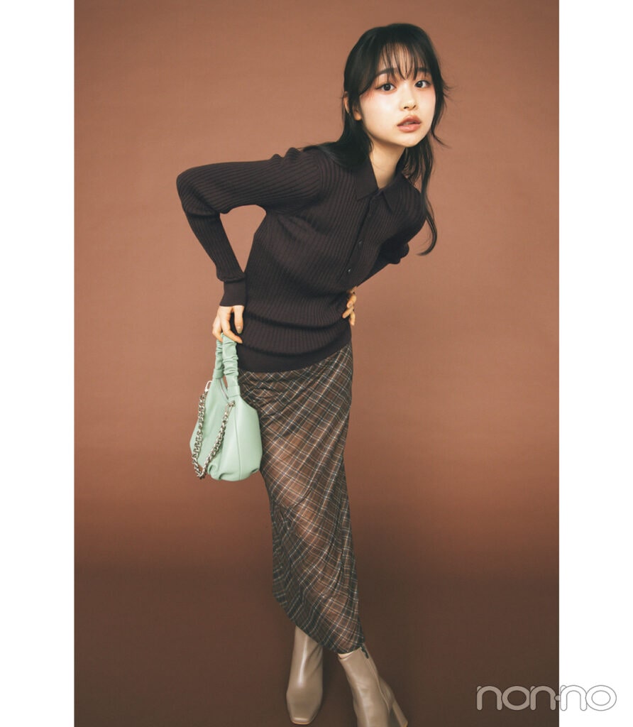 2025秋冬トレンドカラーのブラウンコーデ