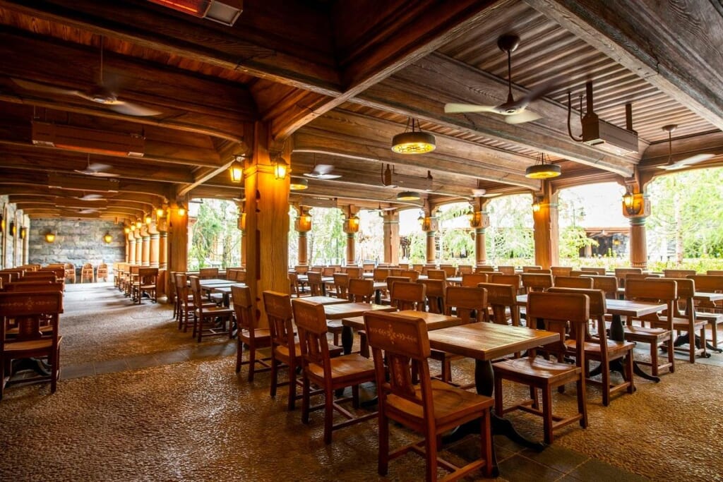 アナ雪レストランテラス席