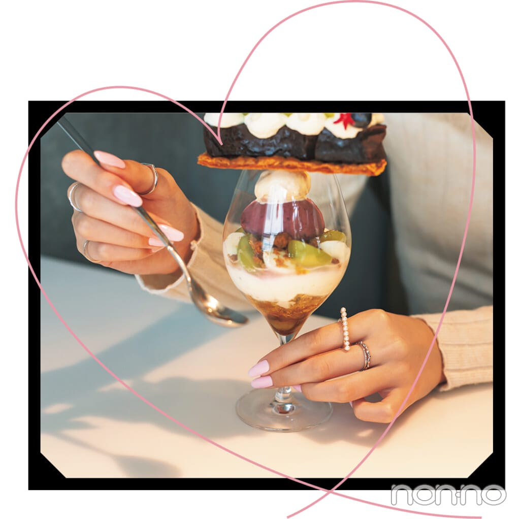 夜カフェに行く時のコーデのポイント