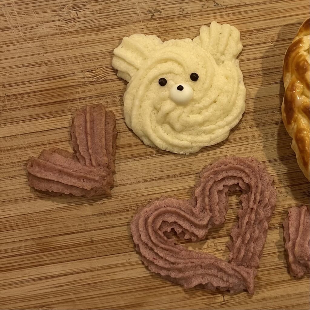 手作りバレンタイン くま ハート イチゴ 絞り出しクッキー