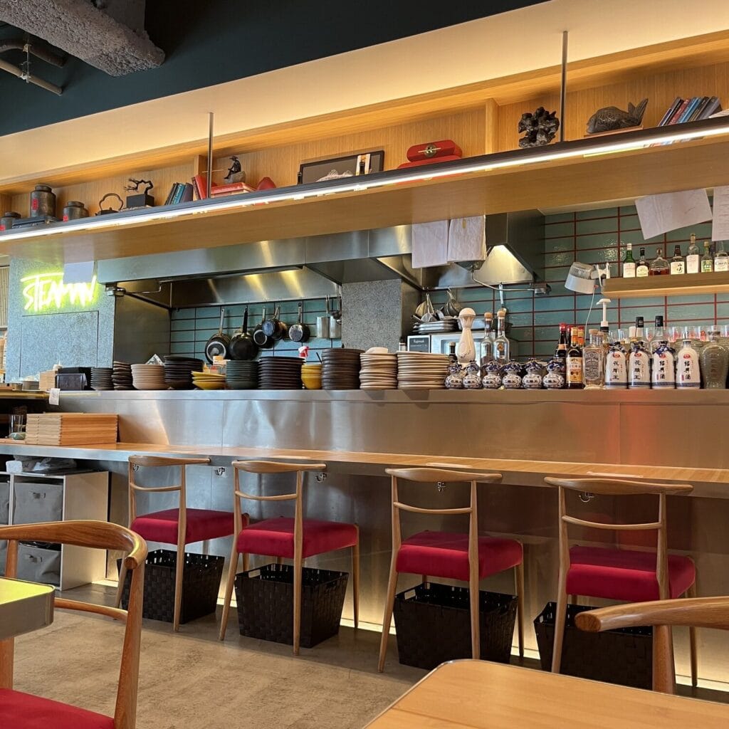 Herbal Chinese STEAMAN 店内