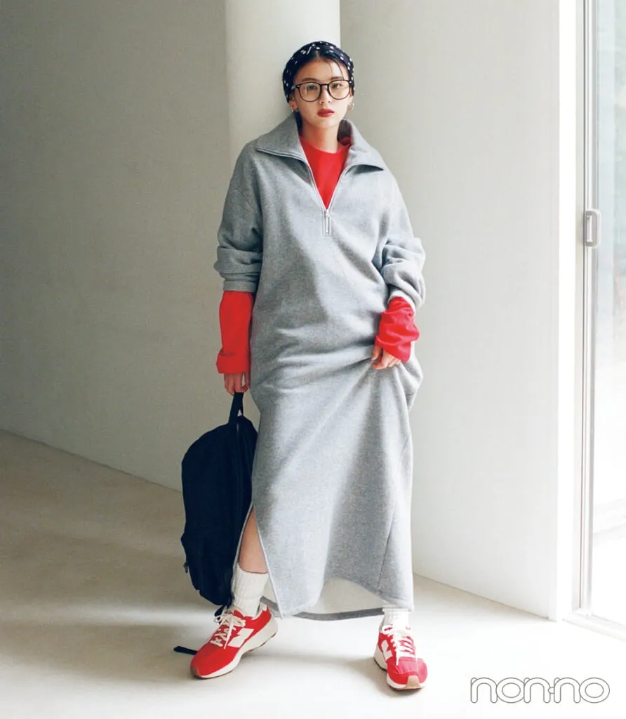 出口夏希の大学生の一週間コーデ、金曜日のスウエットスタイル