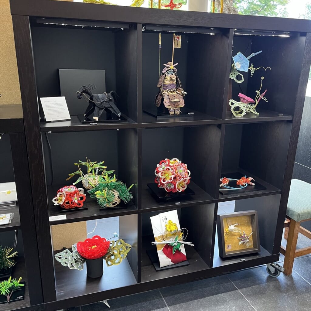 津田水引折型 店内 作品