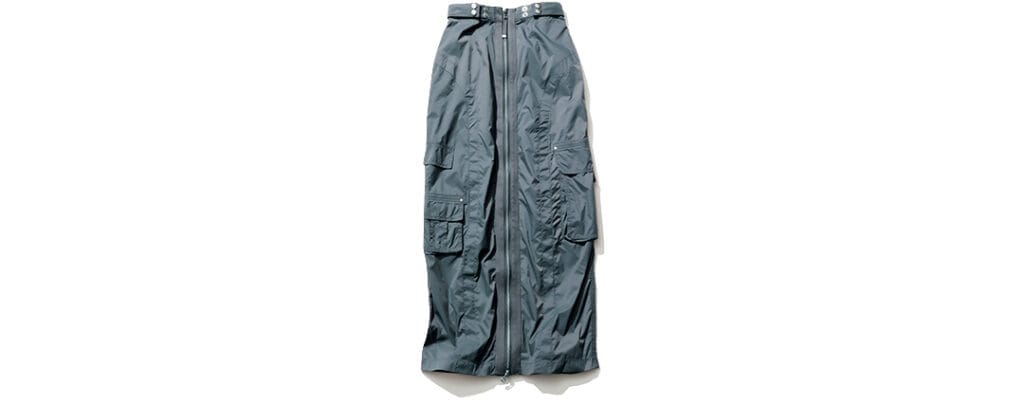 しゃれ感シンプルな着こなしを作る9アイテム-ワークロンスカ