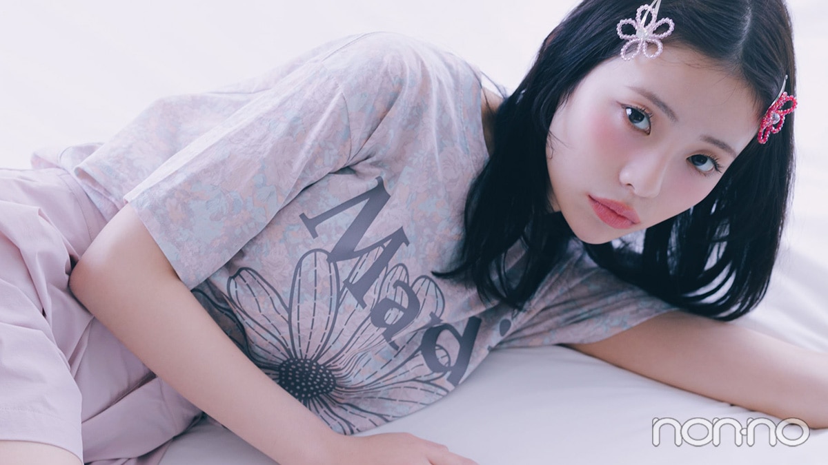 菊地姫奈】「フラワープリントTシャツ」で甘さもラフさもWでゲット