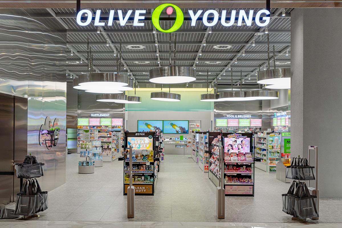 インスパイア・エンターテインメント・リゾートの「オリーブヤング」外観