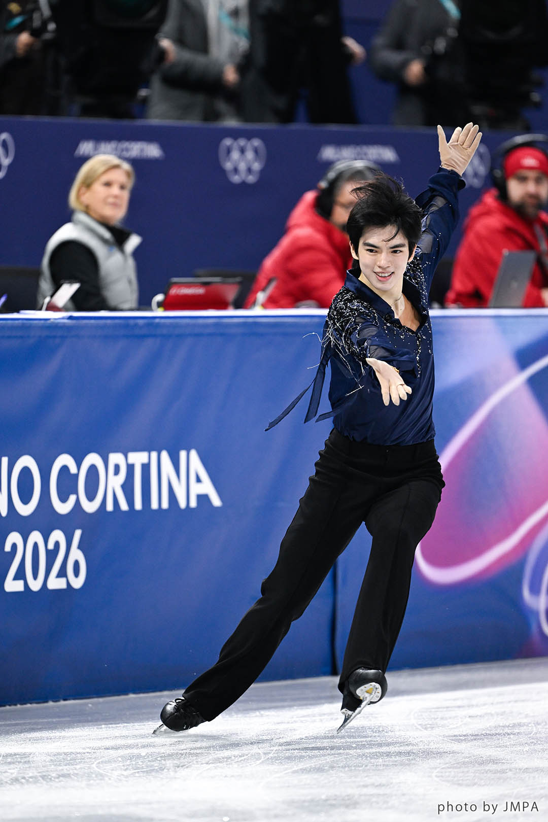 ミラノ五輪フィギュアSP6位の韓国チャ・ジュンファン選手の演技中のステップ