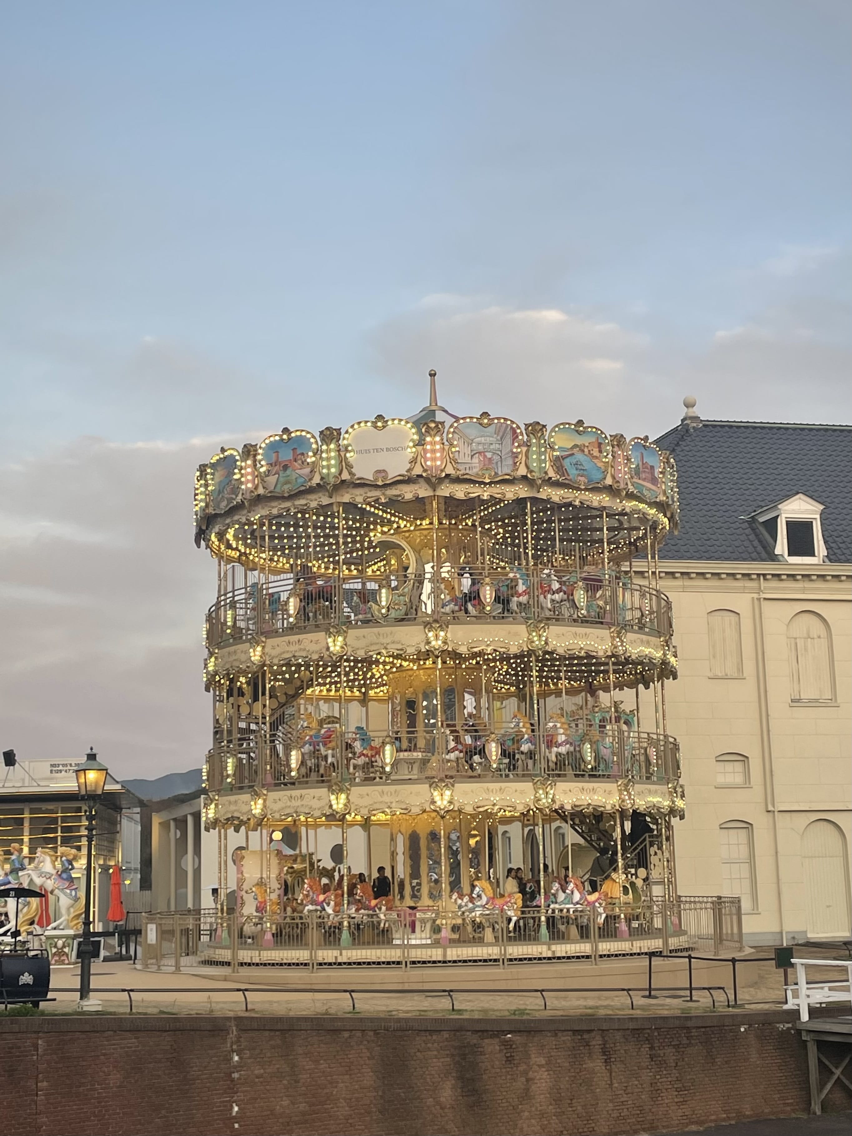 ハウステンボス アトラクションタウン スカイカルーセル 外観