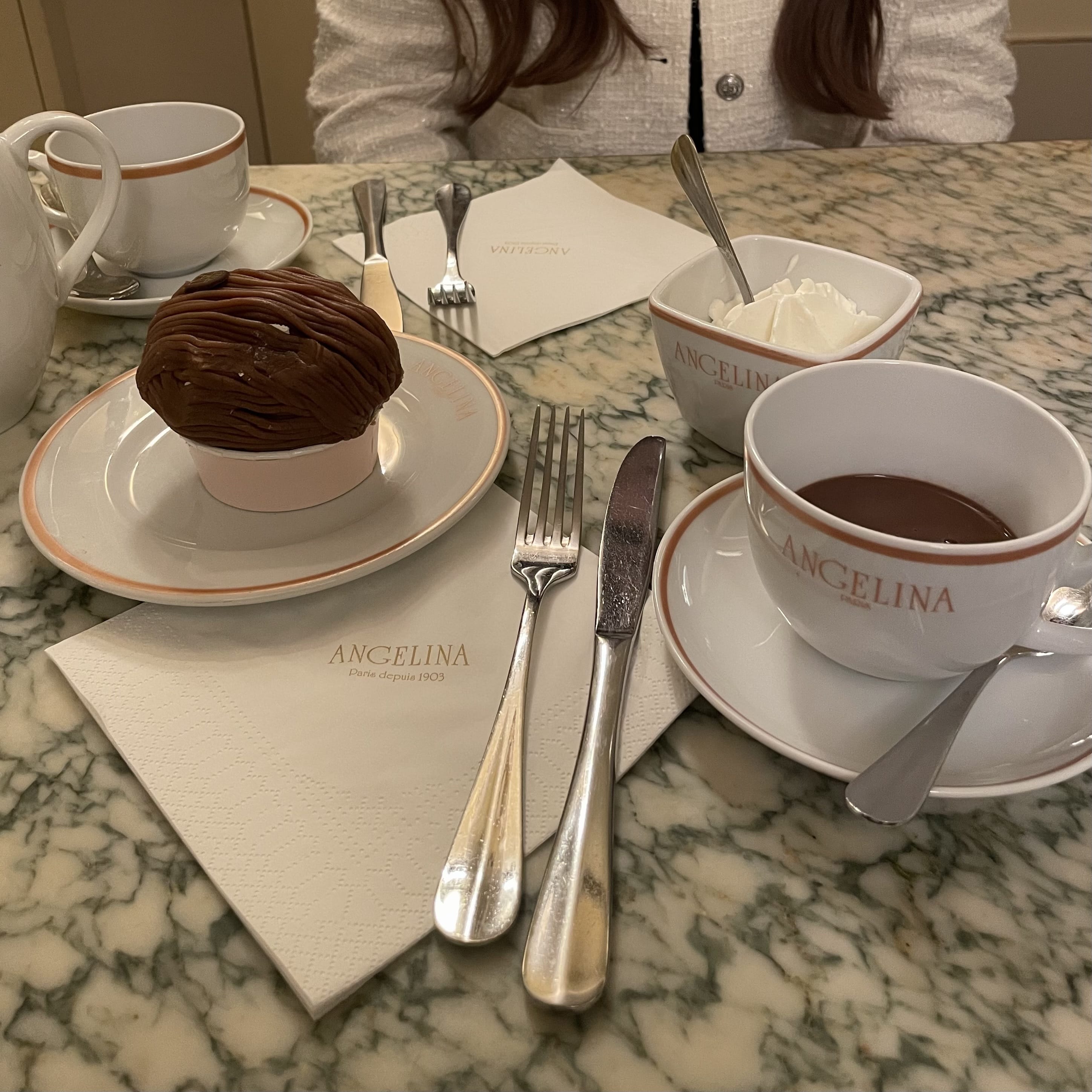 フランス アンジェリーナ モンブラン