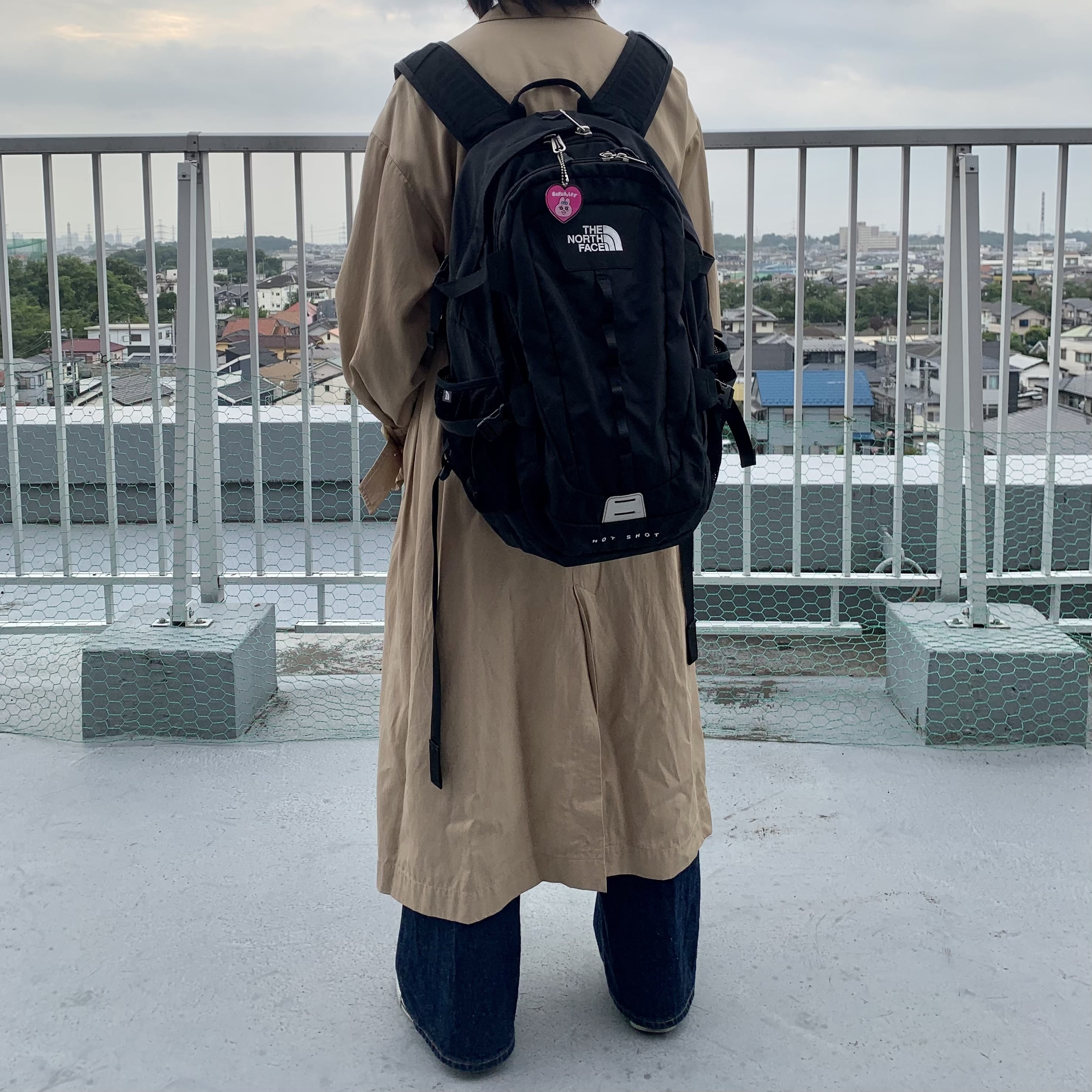 リュック後ろ姿