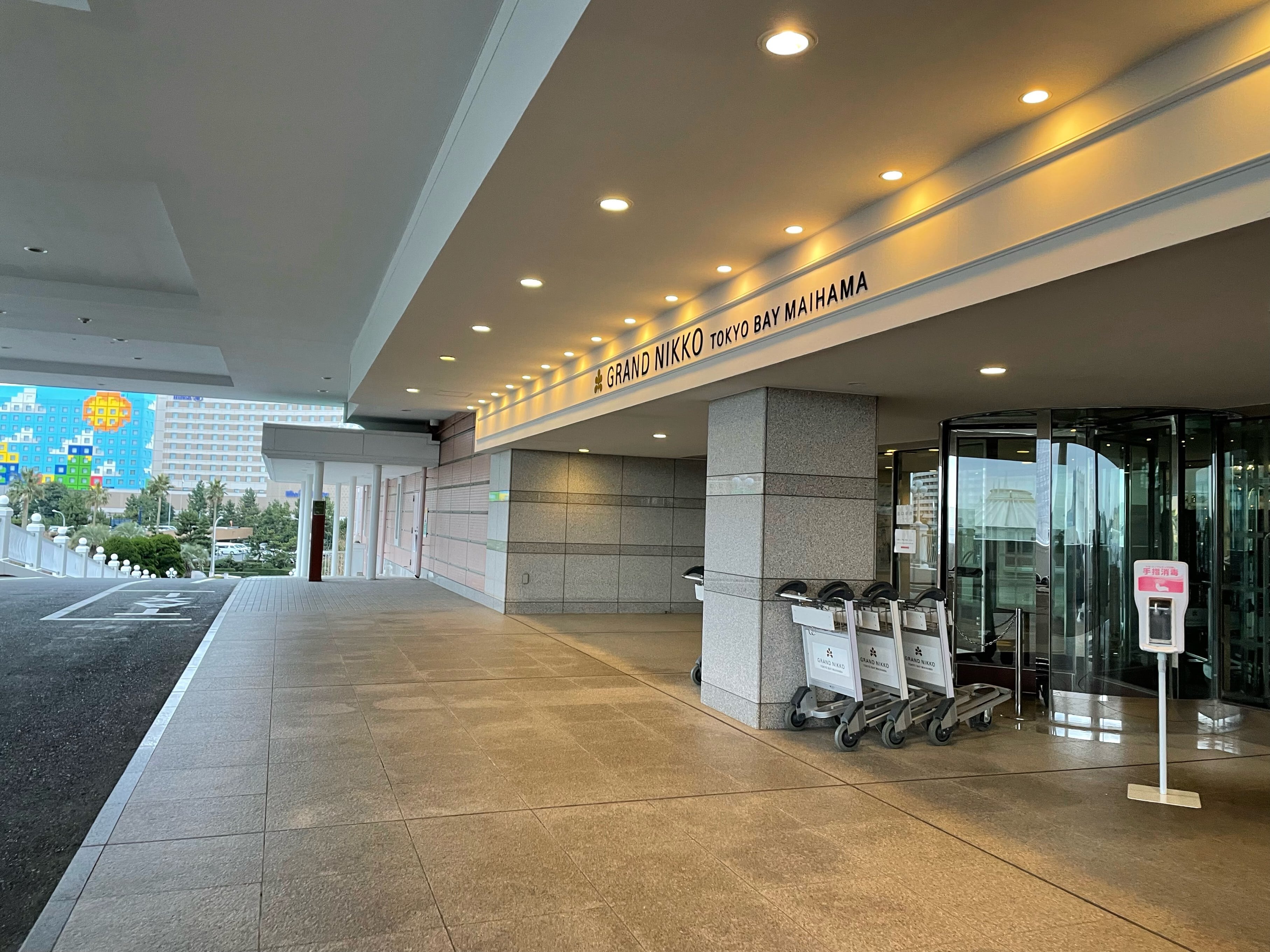 ディズニー オフィシャルホテル エントランス