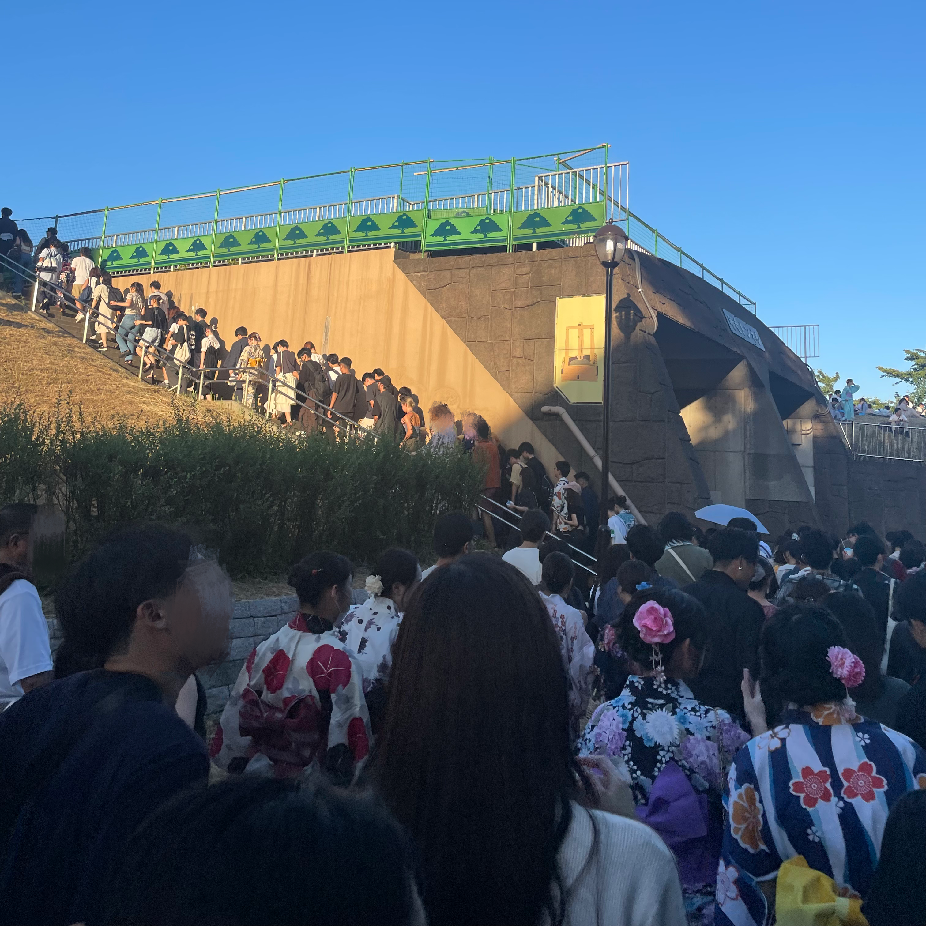 隅田川花火大会　穴場スポット　汐入公園