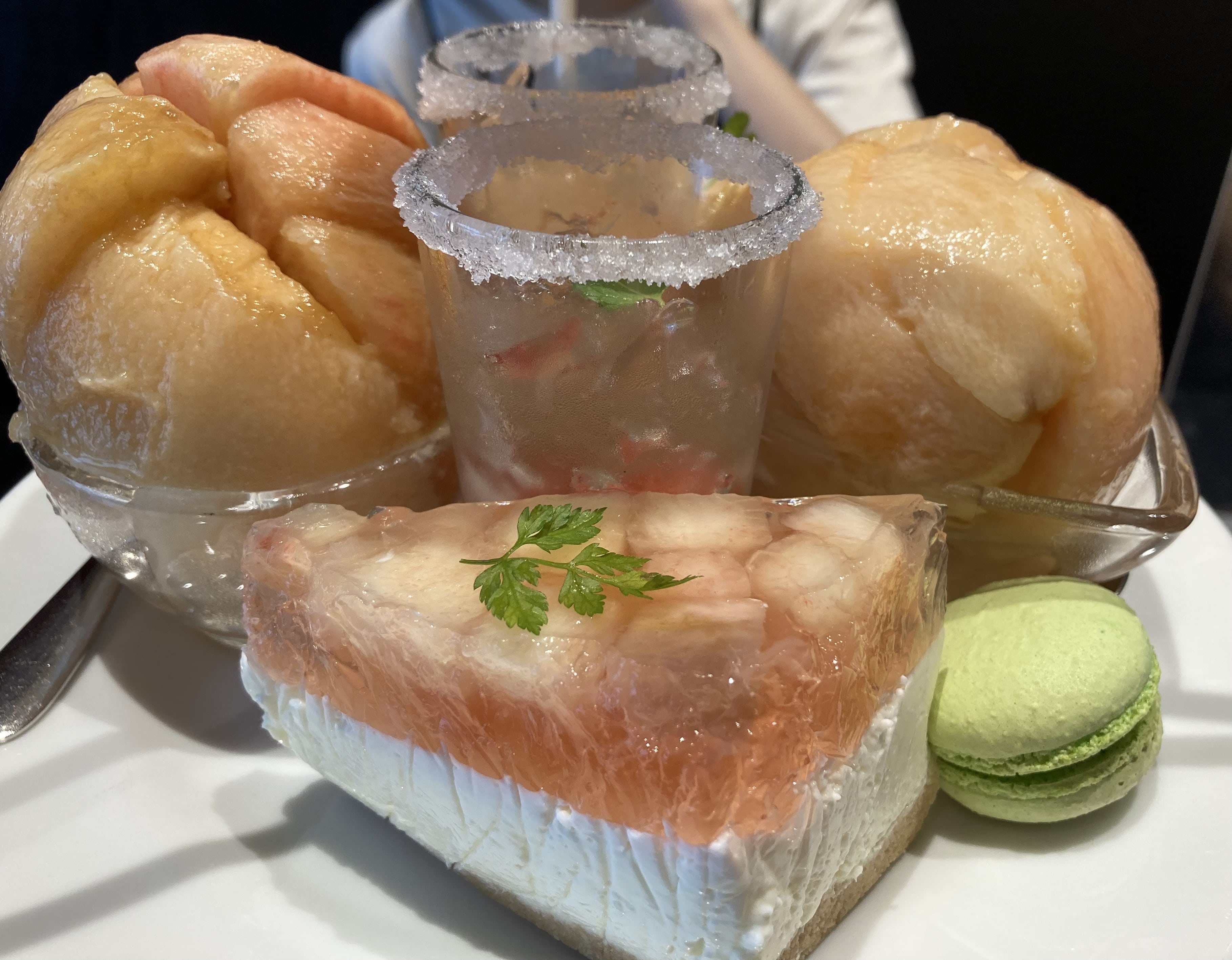 ルボンヴィーブル　桃のアフタヌーンティー