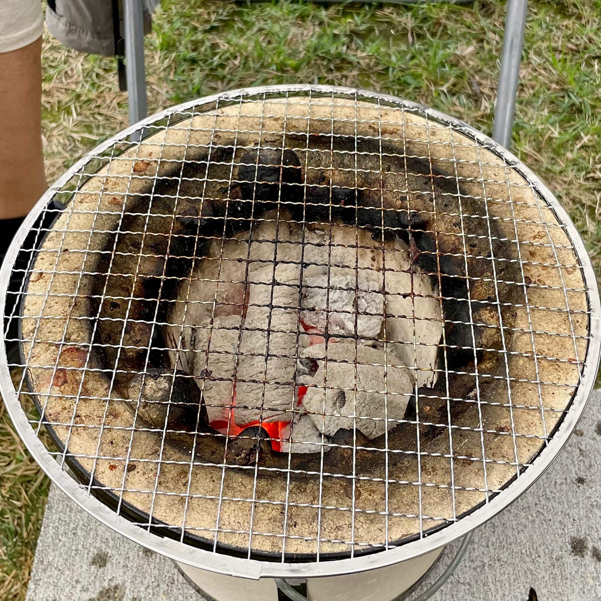 バーベキュー　焼肉　炭