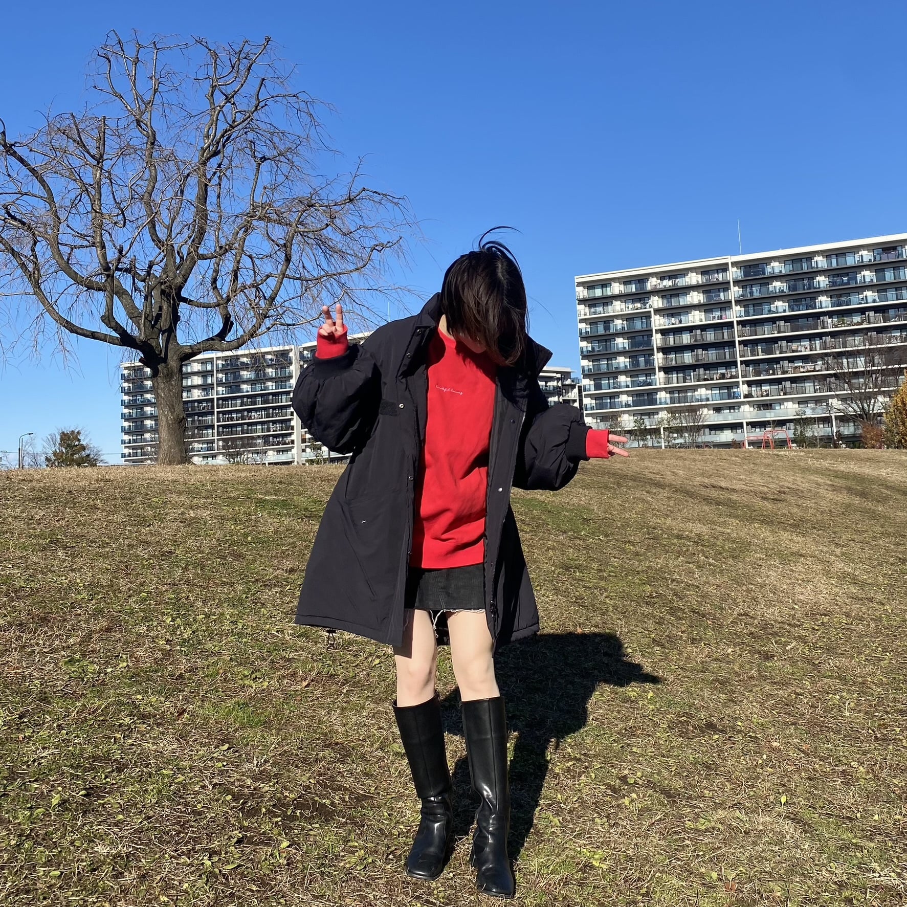 真っ赤なスウェットコーデ