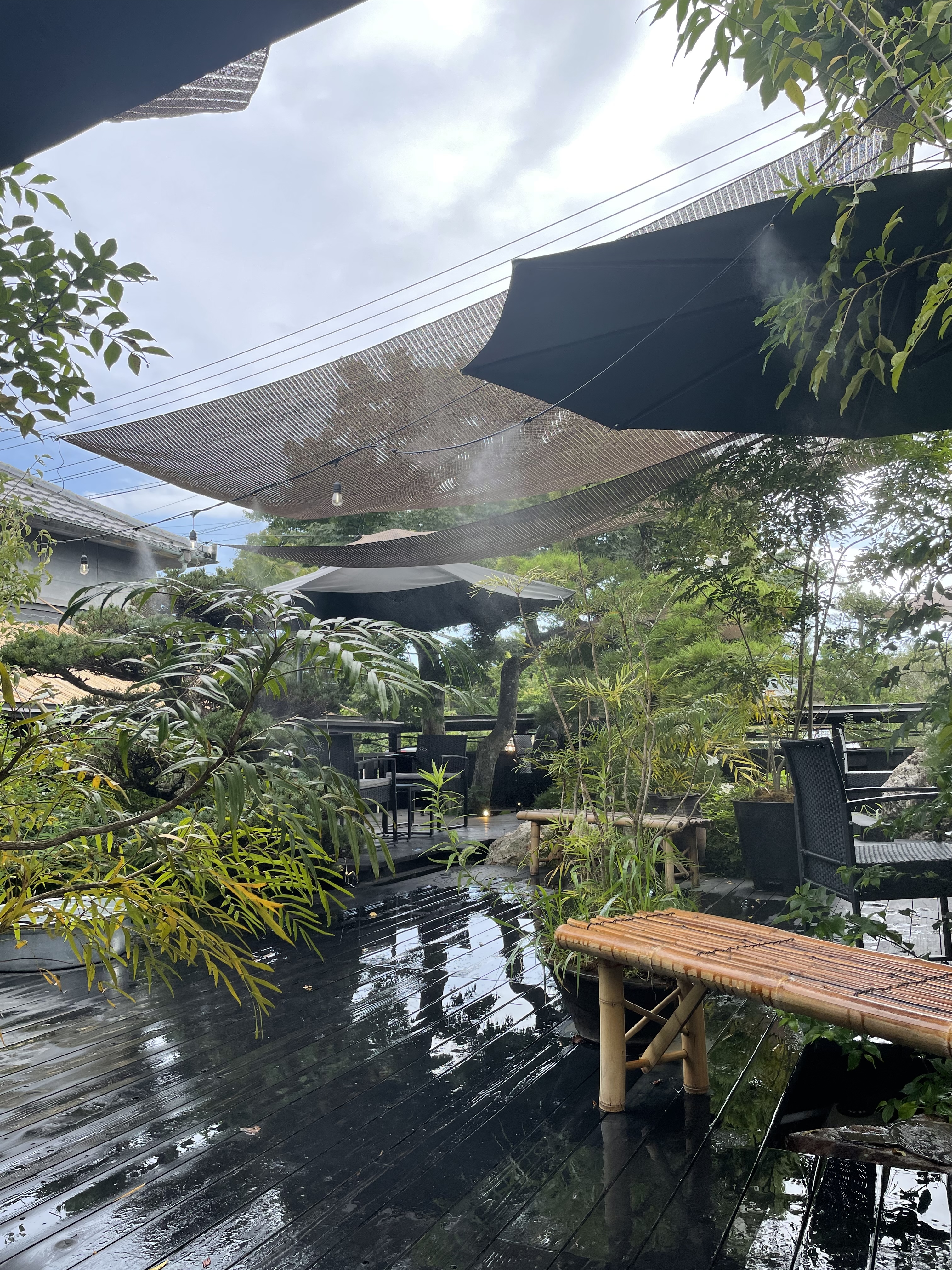 カフェ　テラス　