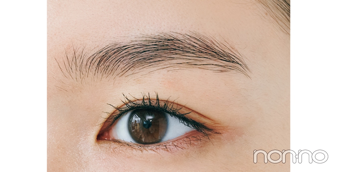 岡本夏美のニュアンス盛れる眉のつくりかたプロセスカット1-2