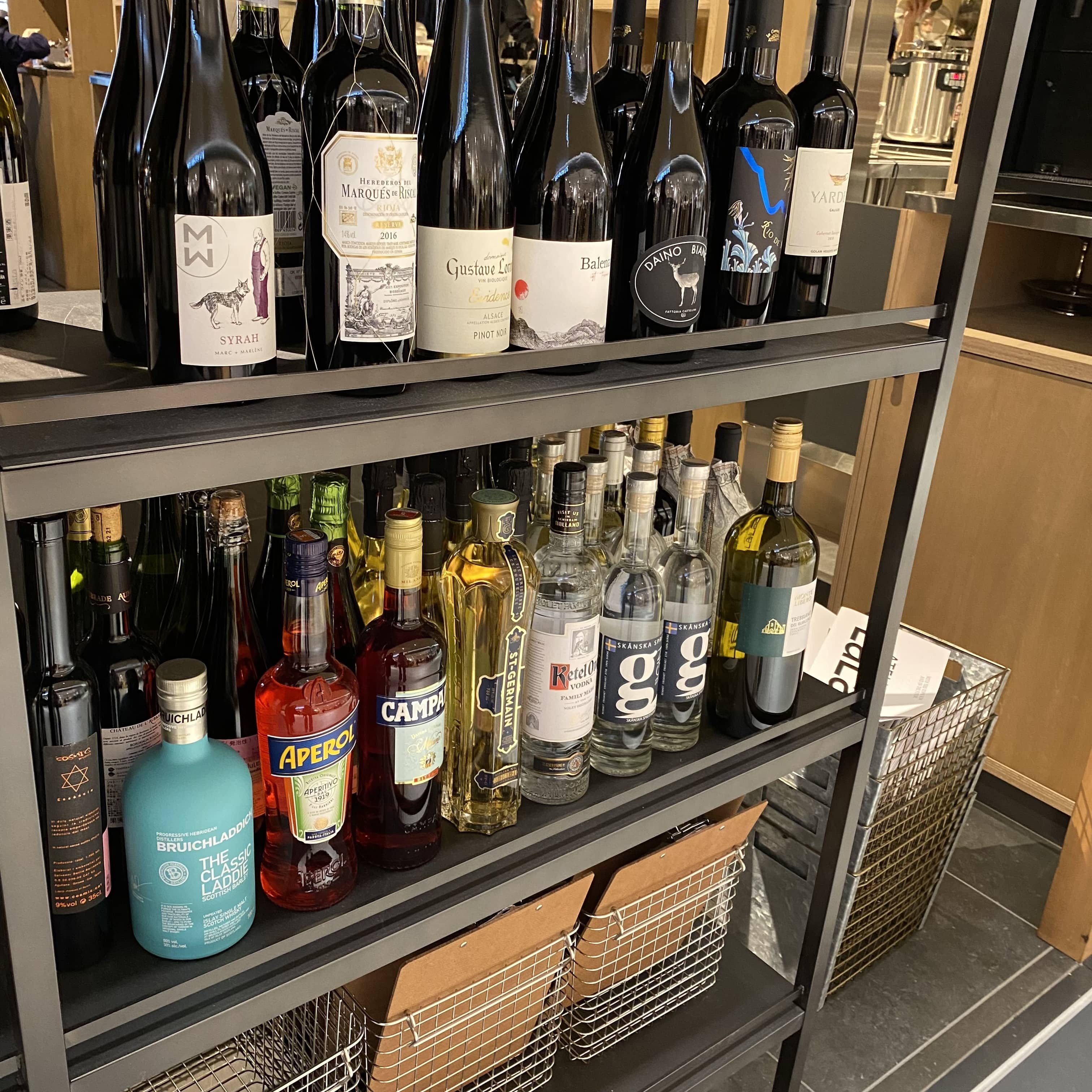 ワインボトル、恵比寿ディナー、大人空間