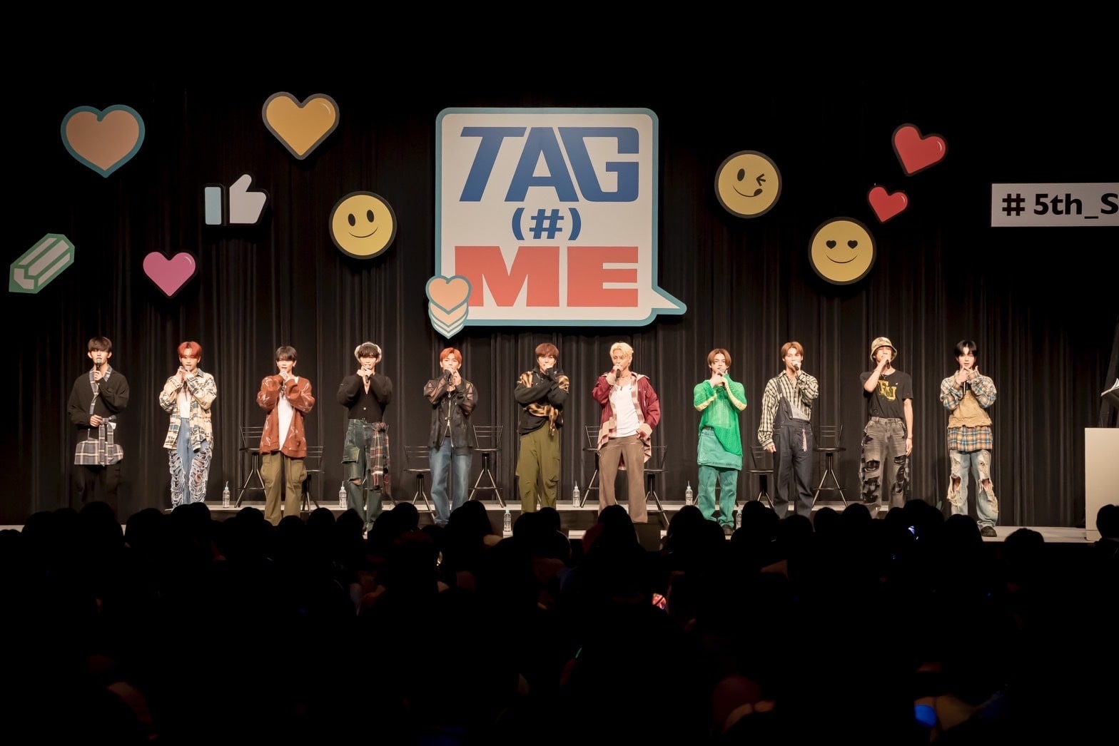 INI 5TH SINGLE「TAG ME」PREMIUM EVENT　INIポーズ