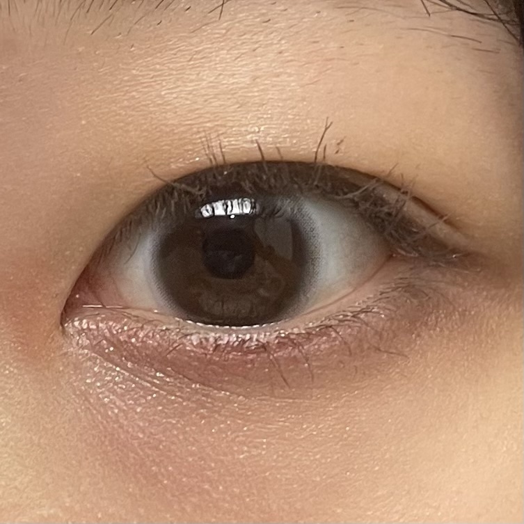 カラコン　Chu's me　ブルベ冬　裸眼　チューズミー　ベイビーブラウン　ナチュラル　レポ